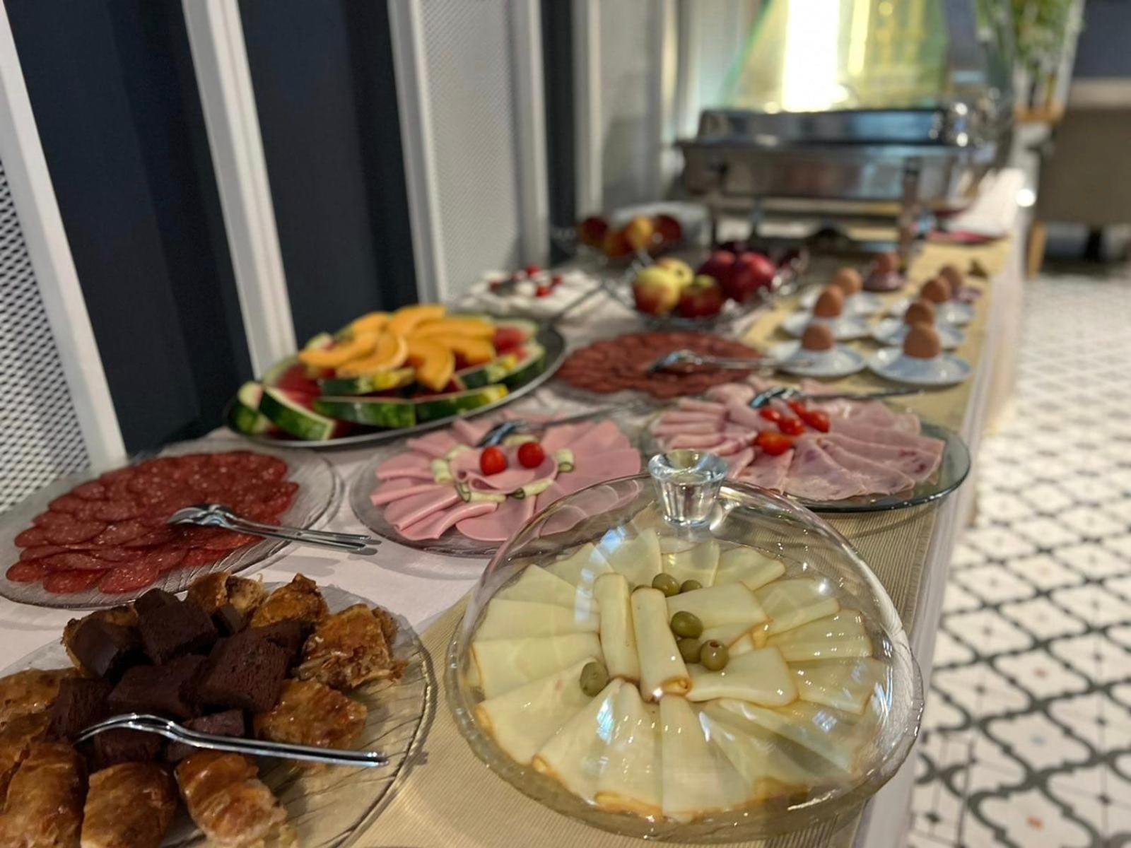 Swiss Plus Hotel Bihać Esterno foto