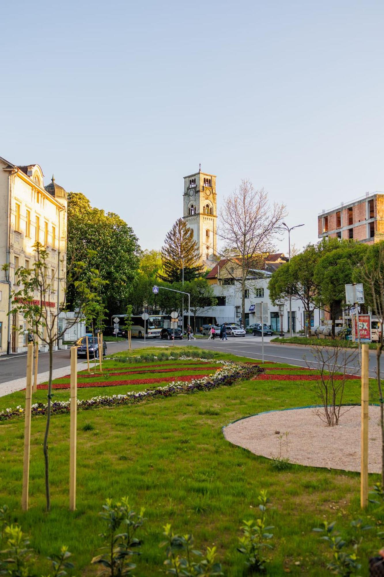 Swiss Plus Hotel Bihać Esterno foto