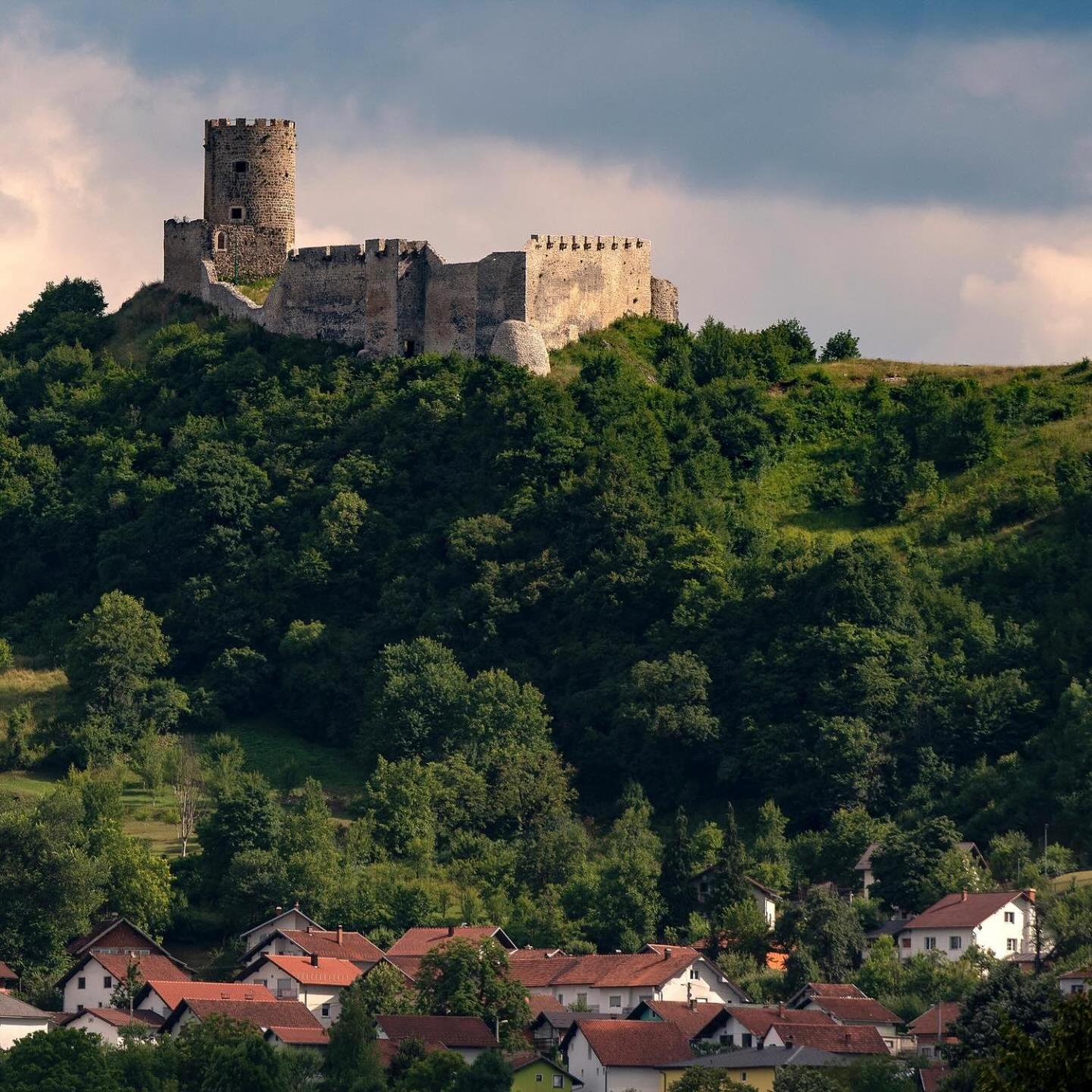 Swiss Plus Hotel Bihać Esterno foto