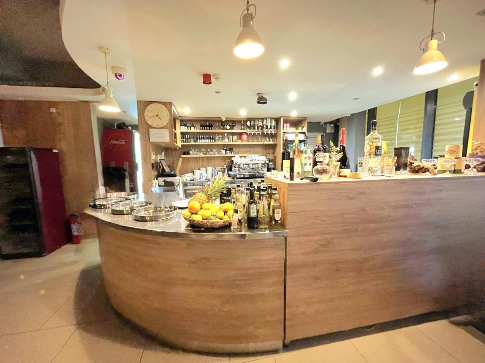 Swiss Plus Hotel Bihać Esterno foto