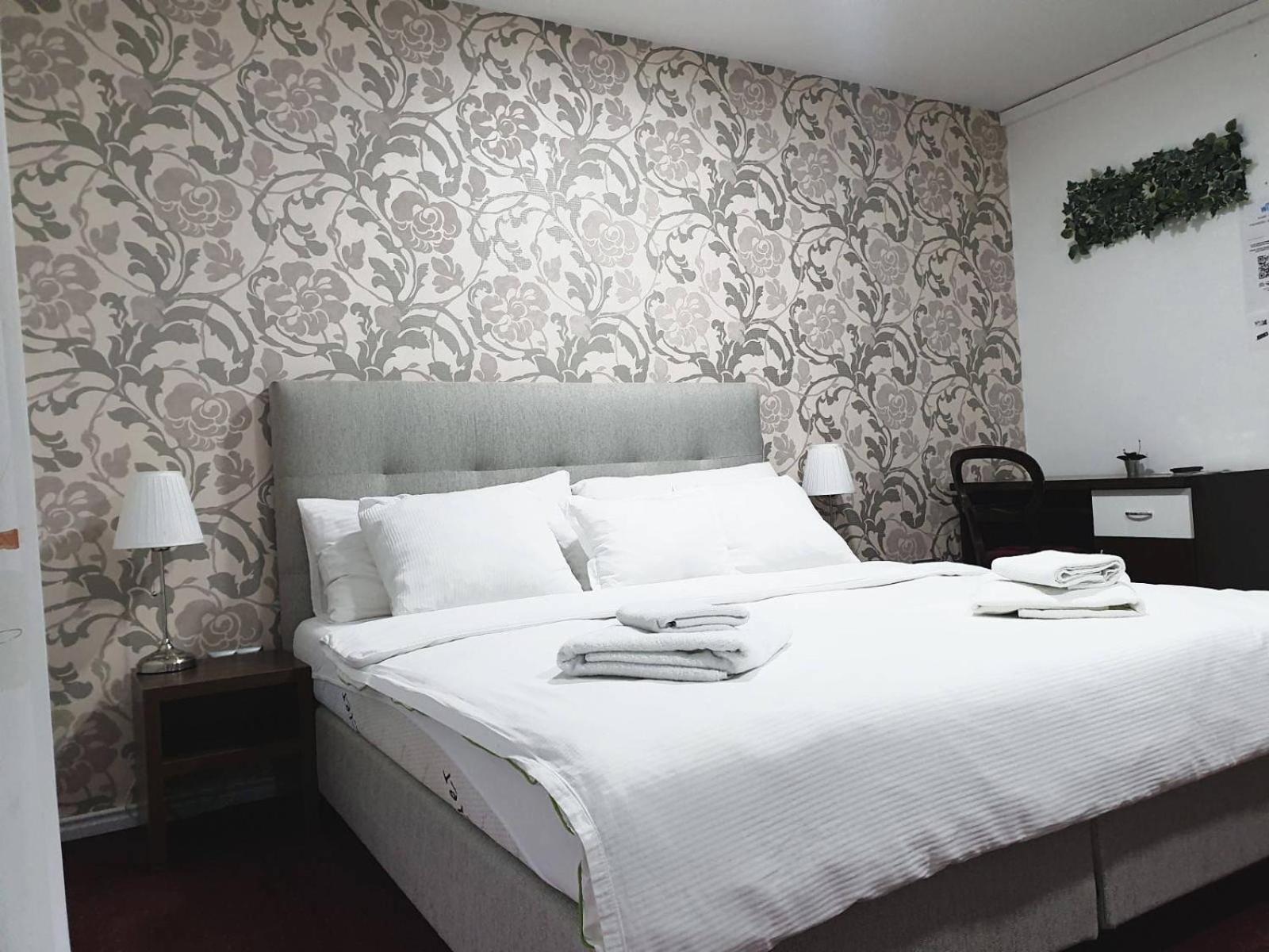 Swiss Plus Hotel Bihać Esterno foto
